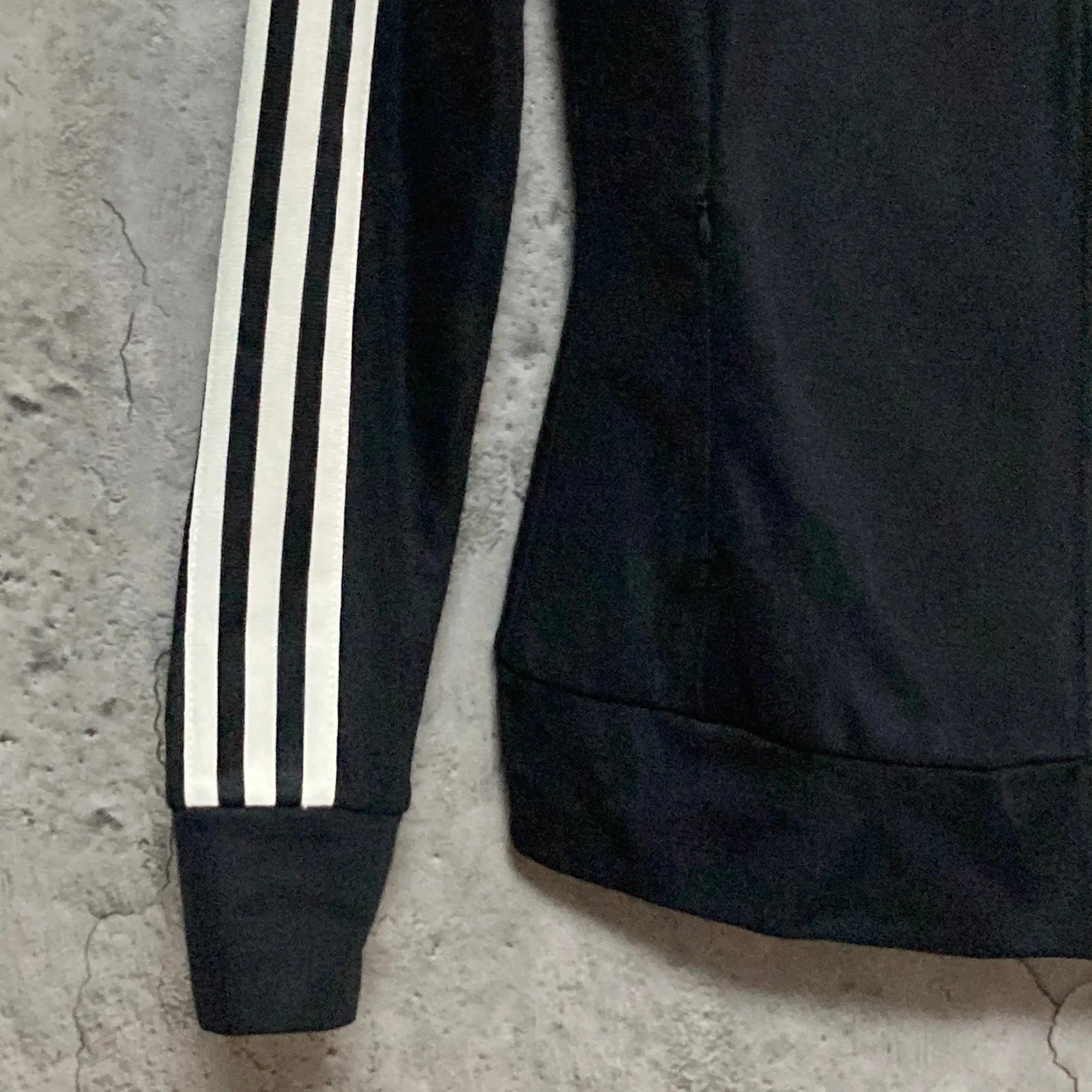 adidas black track jacket europa track top model