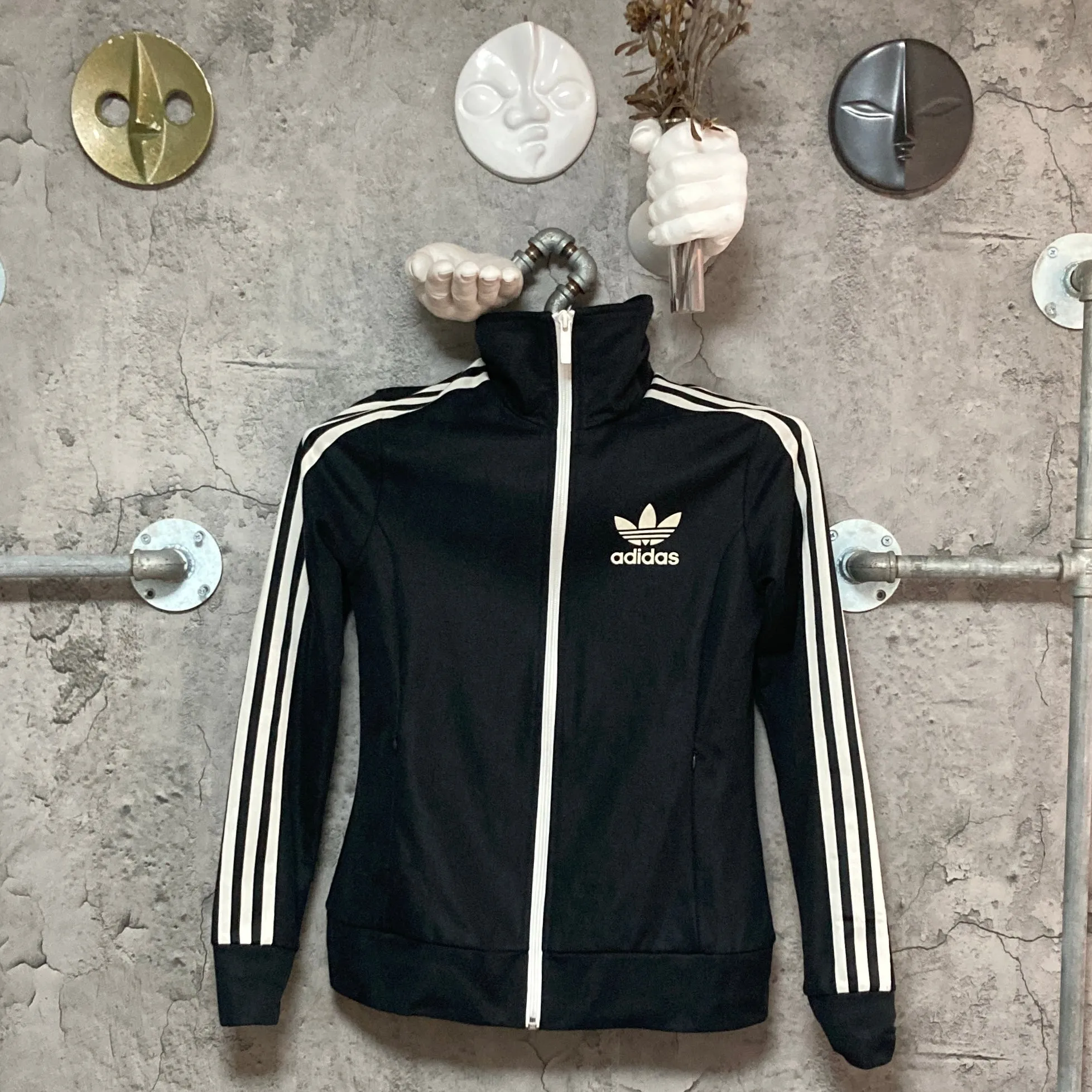 adidas black track jacket europa track top model
