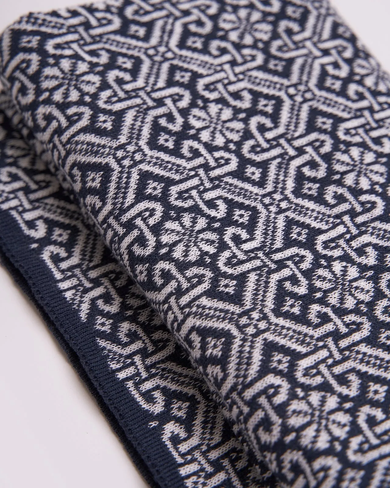 Koguva linen scarf